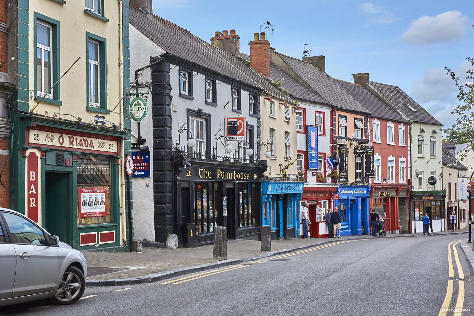 Streets full of pubs